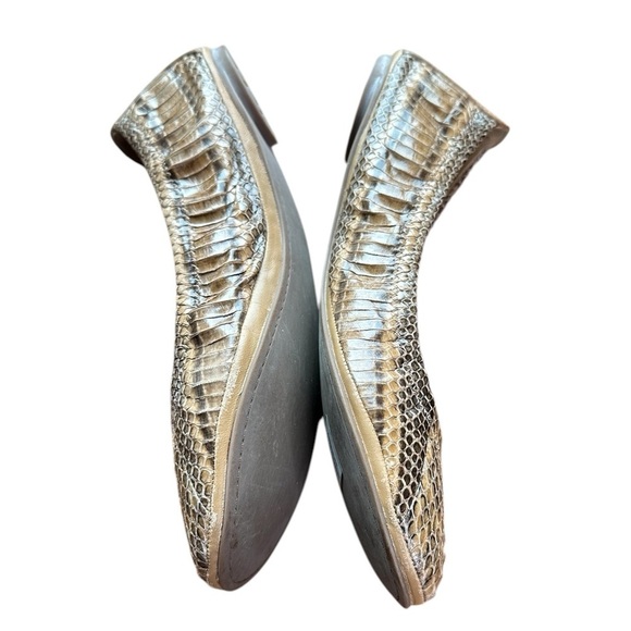 Tory Burch Eddie Snake Watersnake Clay Beige Size 7 - Picture 6 of 7